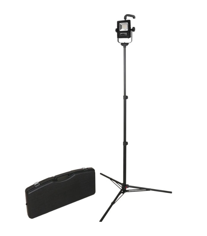 Rechargeable LED spotlight with magnetic base