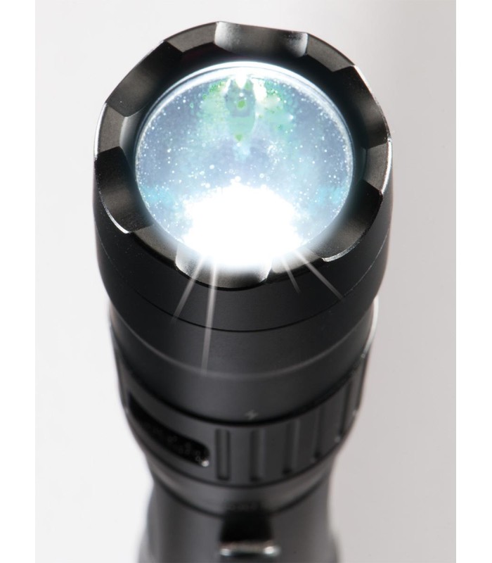 Torche tactique PELI™ 7600 rechargeable  | MMF.fr