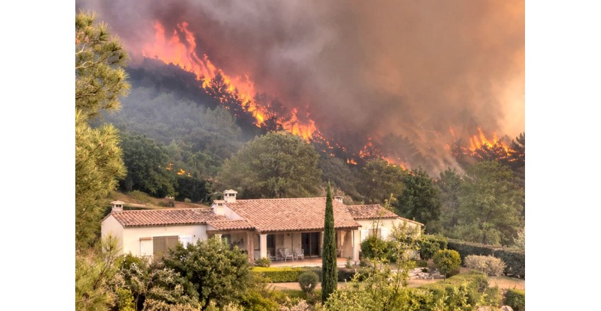 Protéger sa maison contre les feux de forêt : débroussaillement, prévention et équipements utiles
